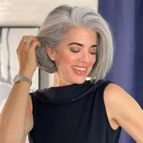 kurze bobs|Bob Frisuren 2024: Das sind die angesagtesten。